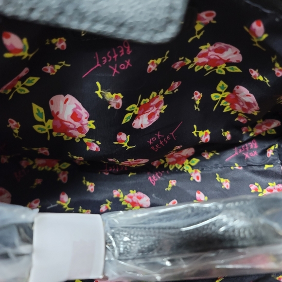 Betsey Johnson XOJayla Bag - Picture 6 of 9